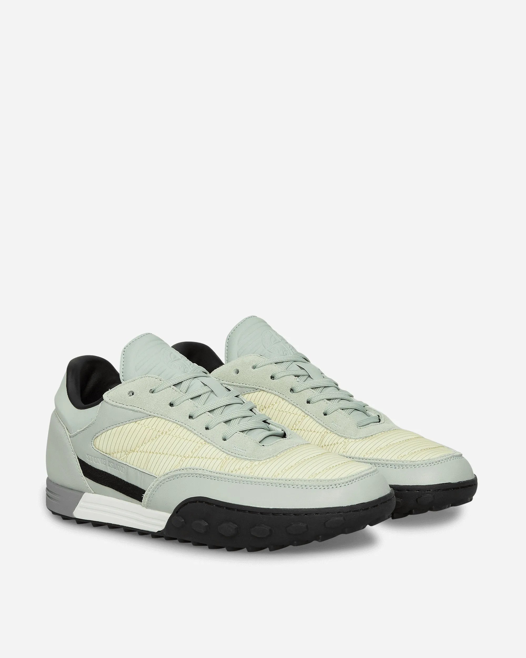 77FWS0202 Sneakers Grün