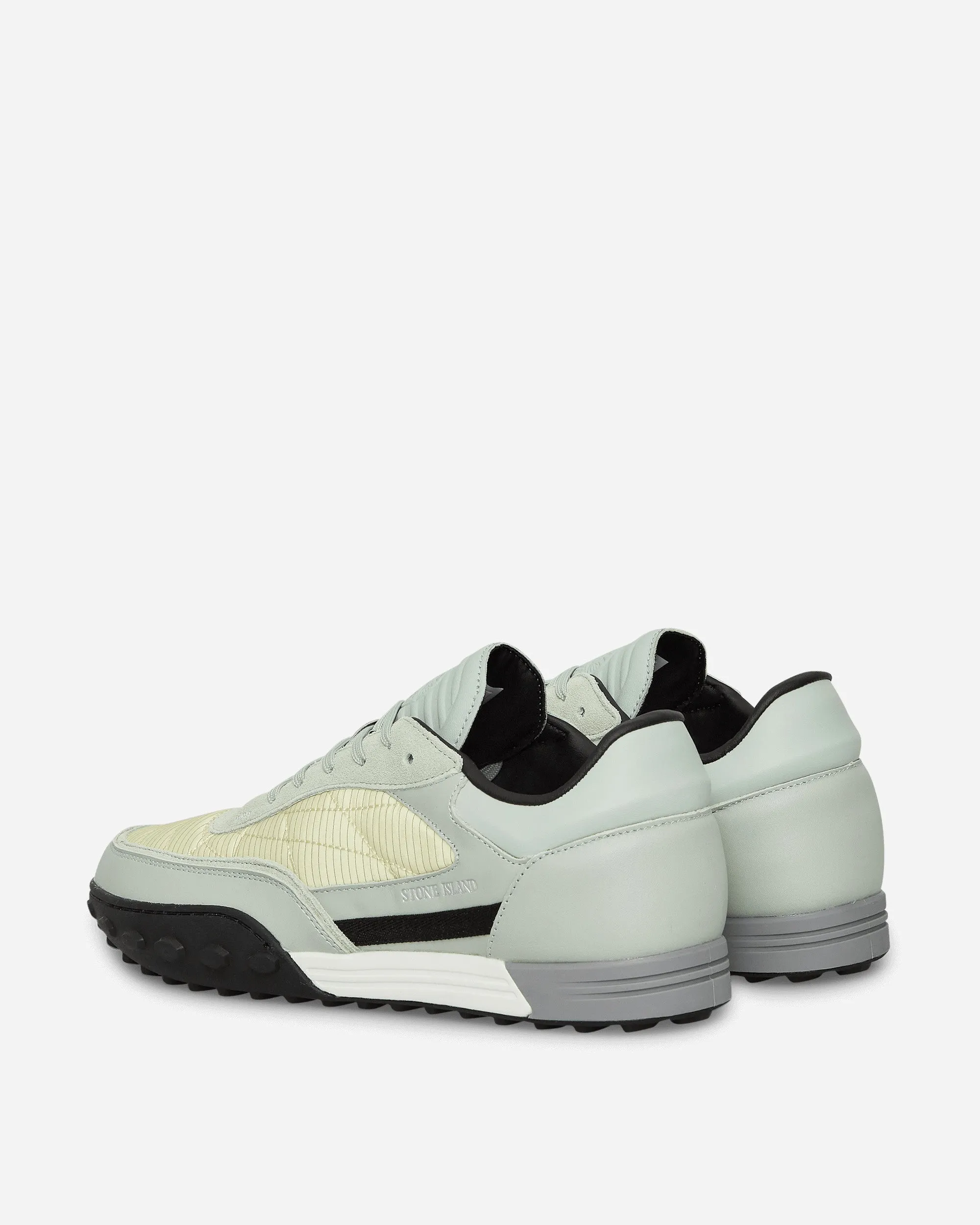 77FWS0202 Sneakers Grün