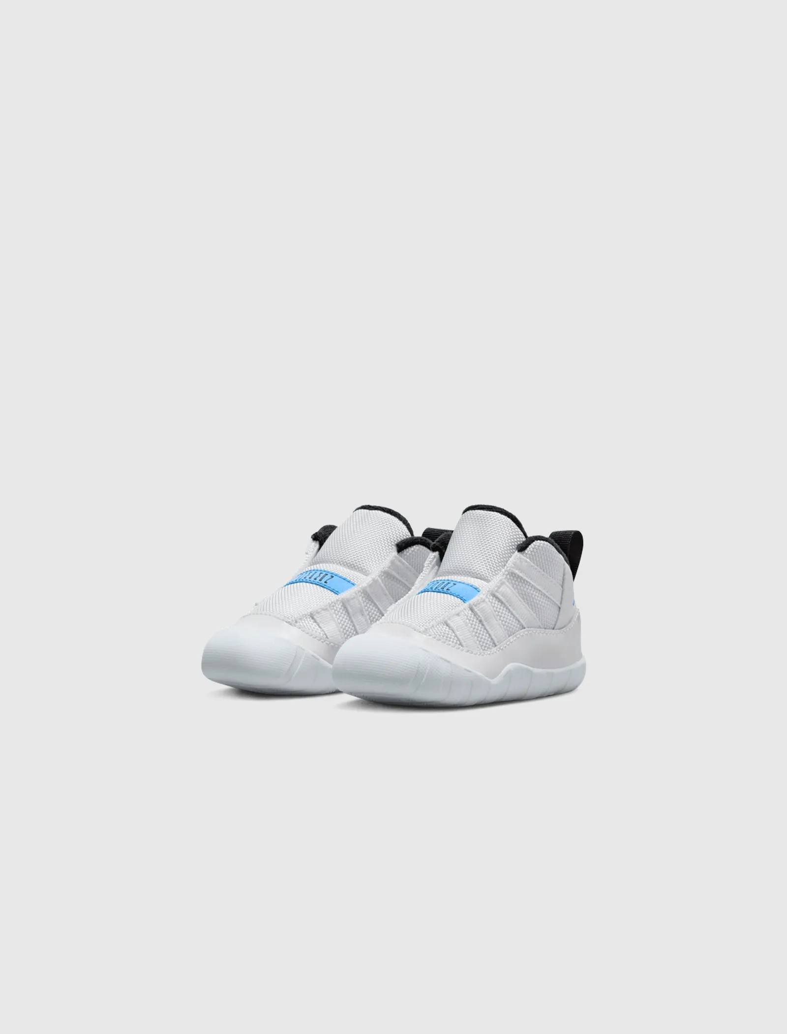 AIR JORDAN 11 RETRO 