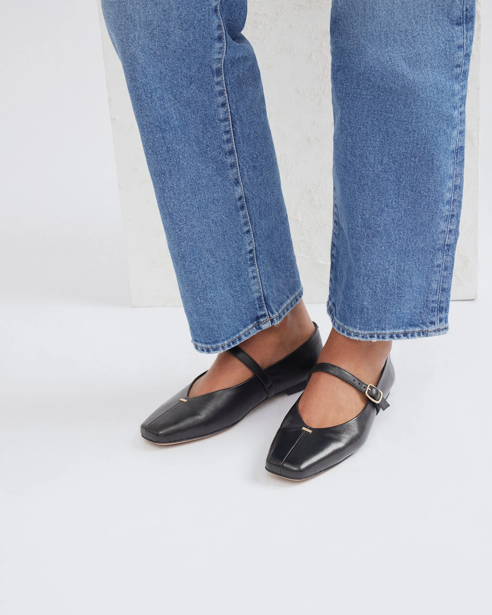 APRIL CASUAL FLATS SCHWARZES LEDER