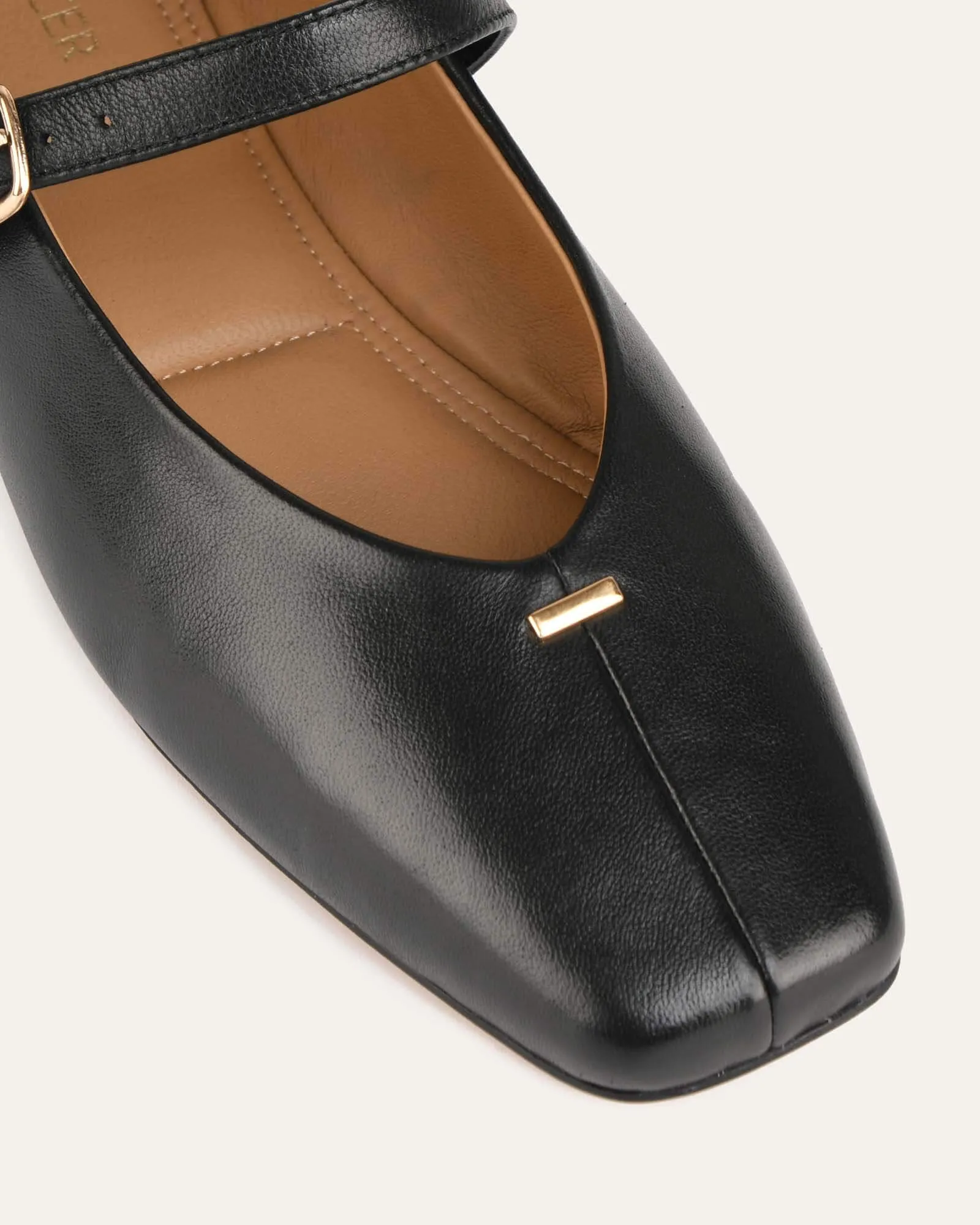 APRIL CASUAL FLATS SCHWARZES LEDER