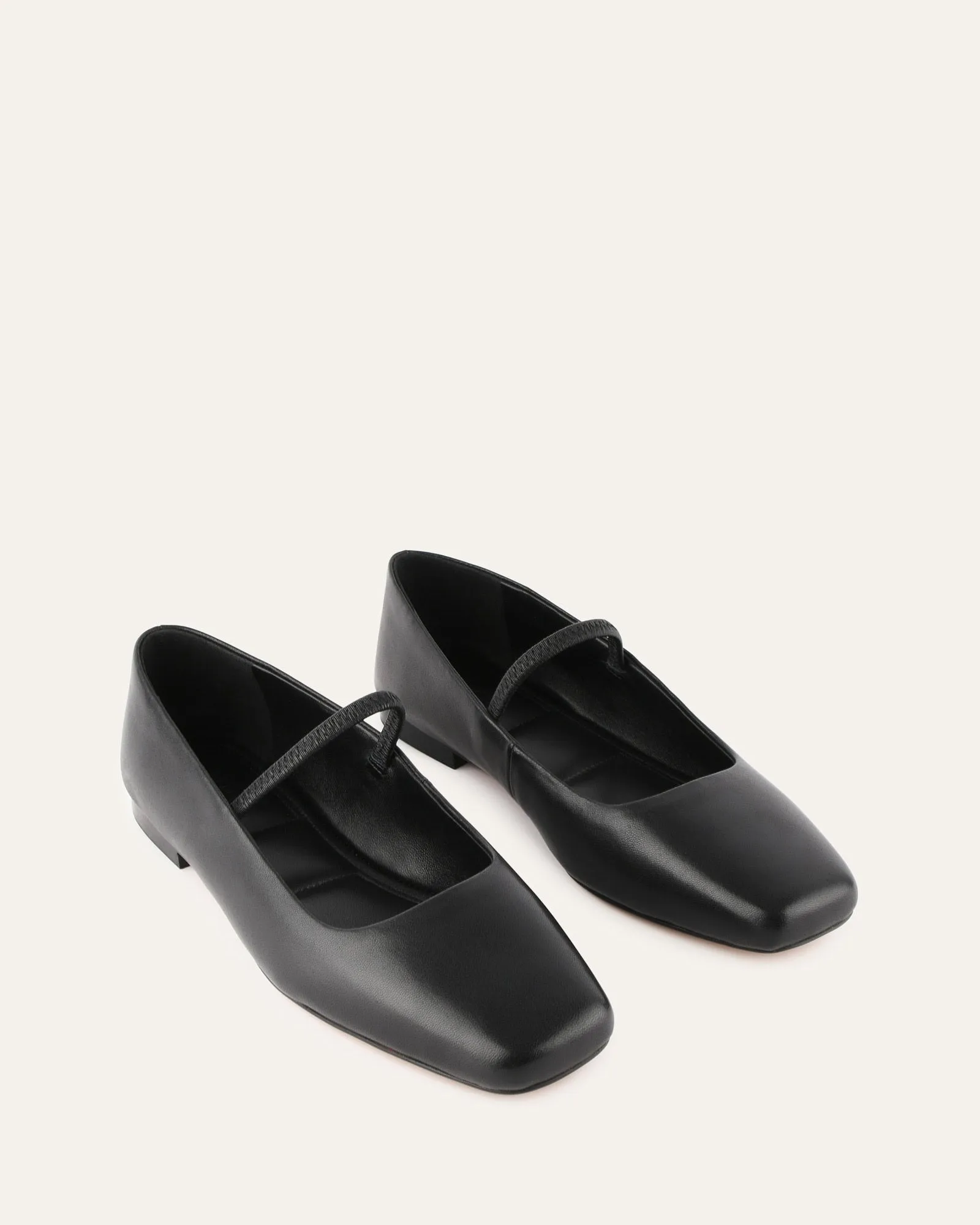 AVERY CASUAL FLATS SCHWARZES LEDER