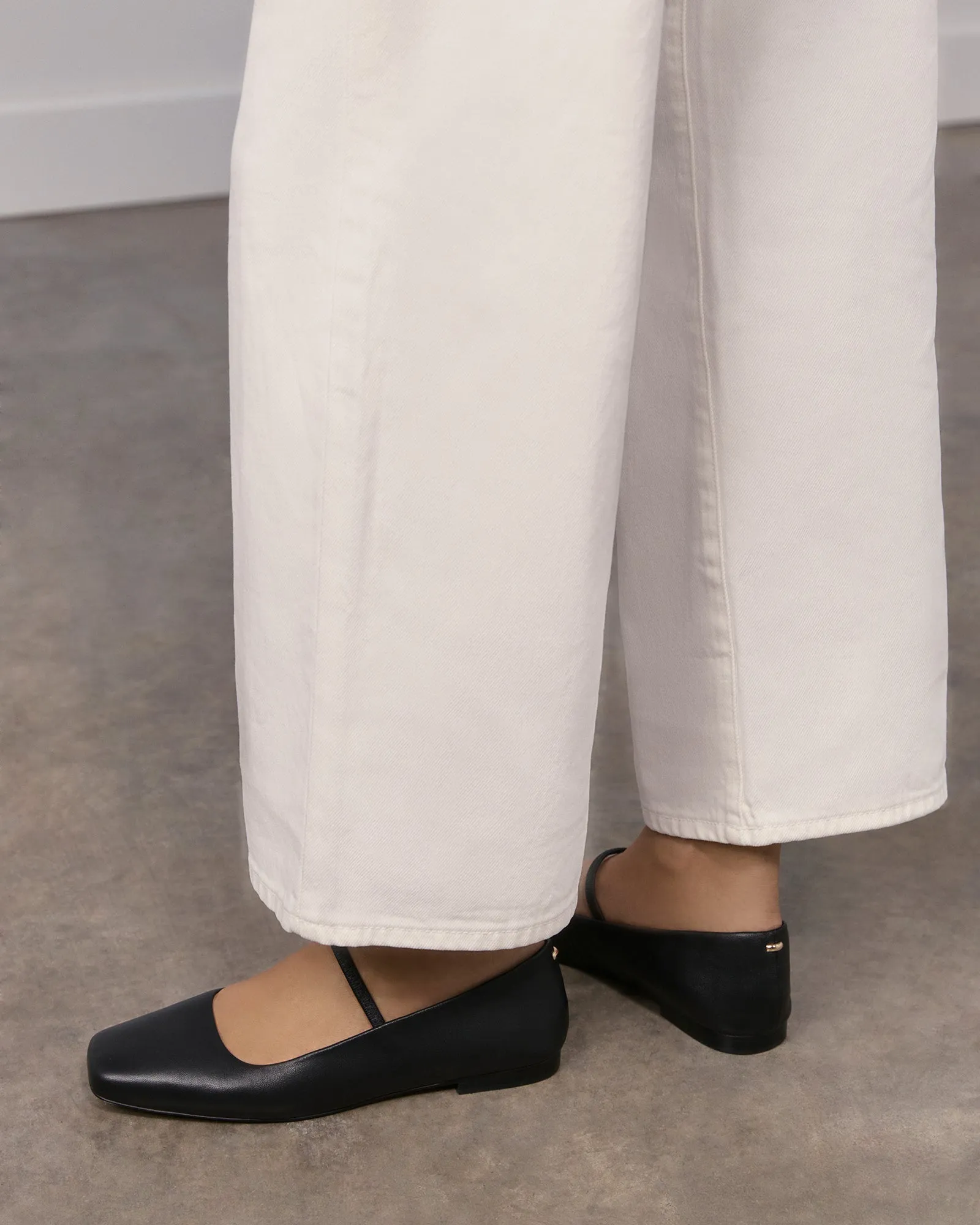 AVERY CASUAL FLATS SCHWARZES LEDER