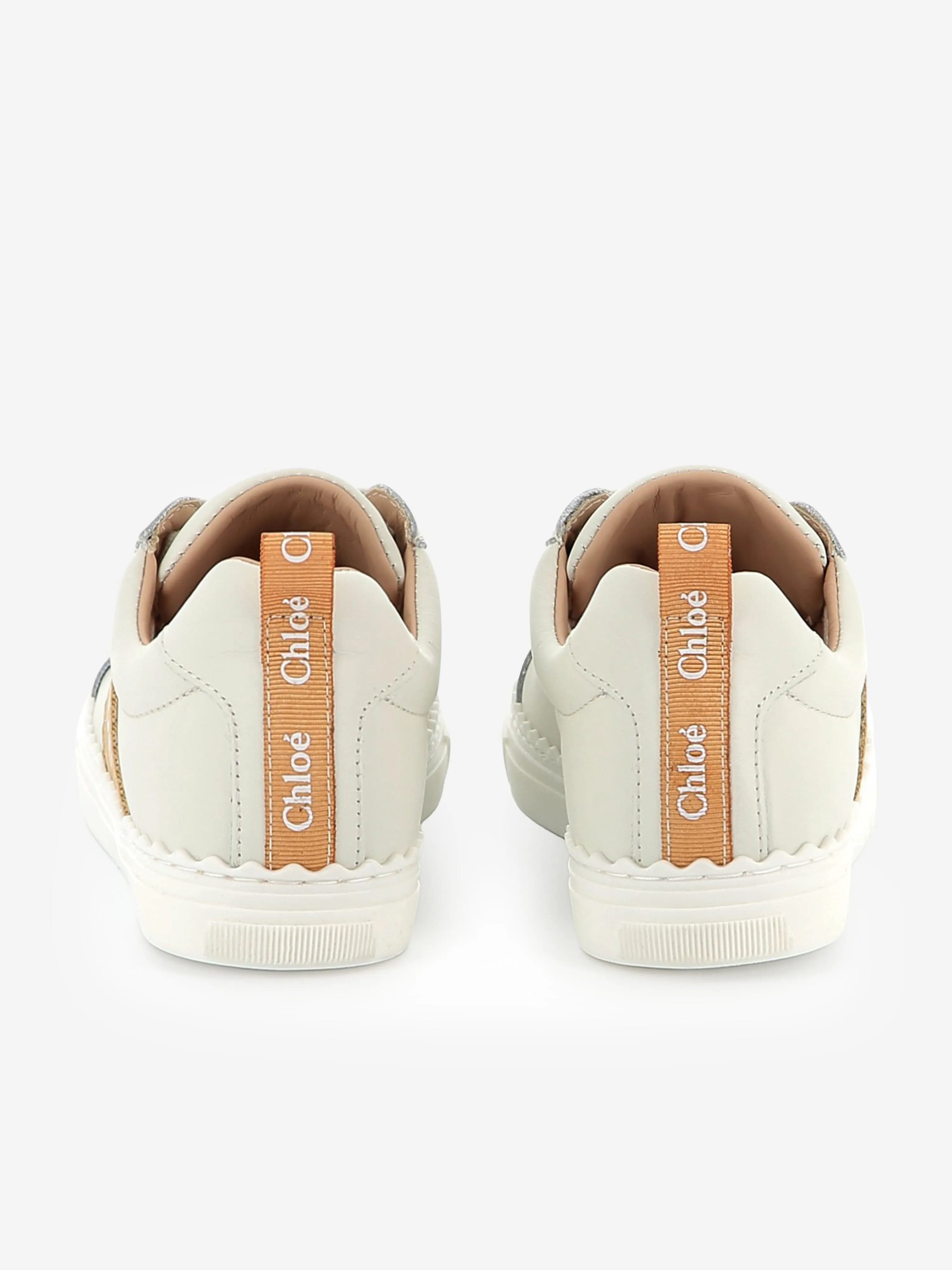 Chloé Mädchen Leder Logo Turnschuhe in Beige