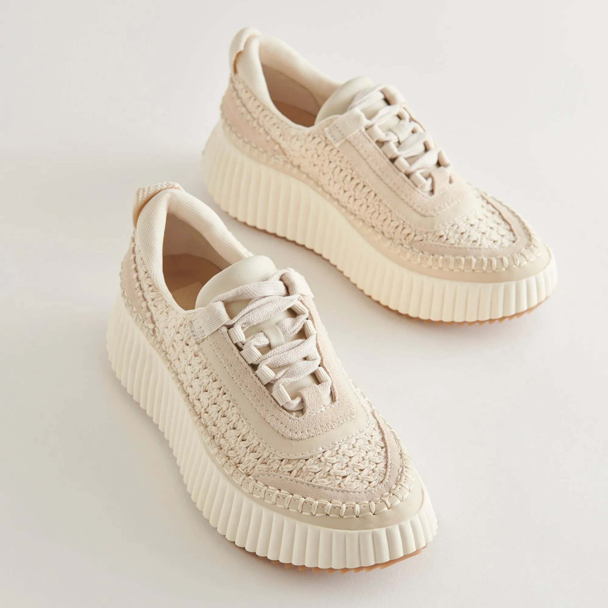 DOLEN SNEAKERS SANDSTONE GESTRICKT