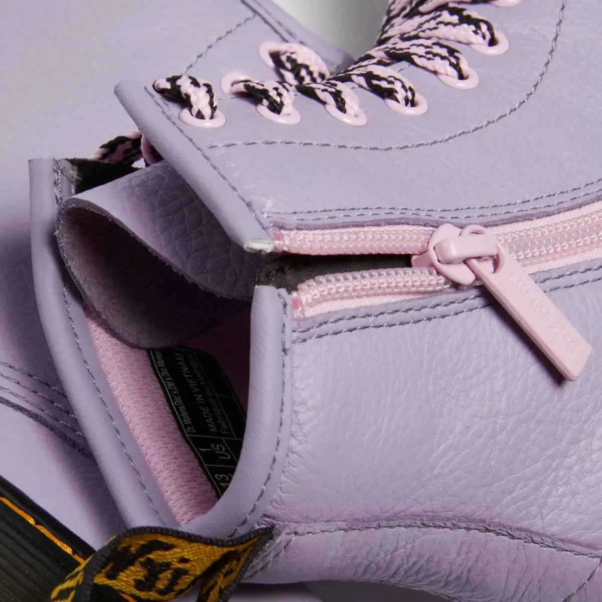 Dr. Martens Mädchen 1460 Mattes Lavendel