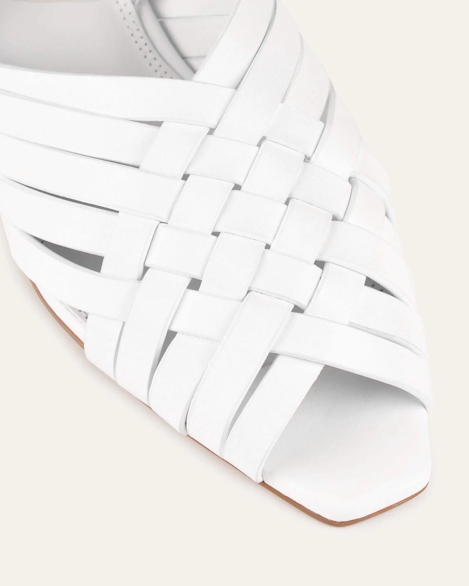 ELLIE CASUAL FLATS WEISSES LEDER