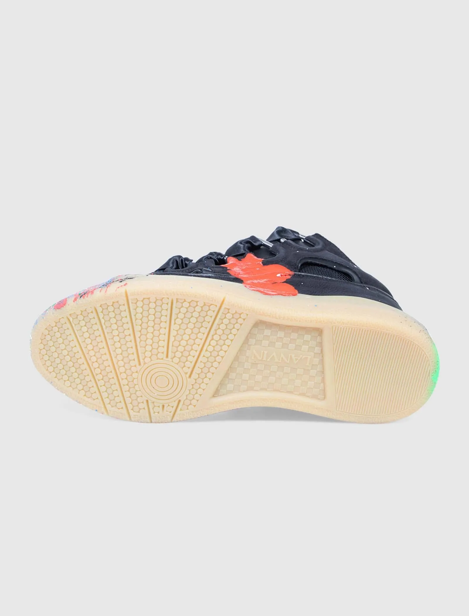 GALLERY DEPT. BEMALTE BORDSTEIN-SNEAKER