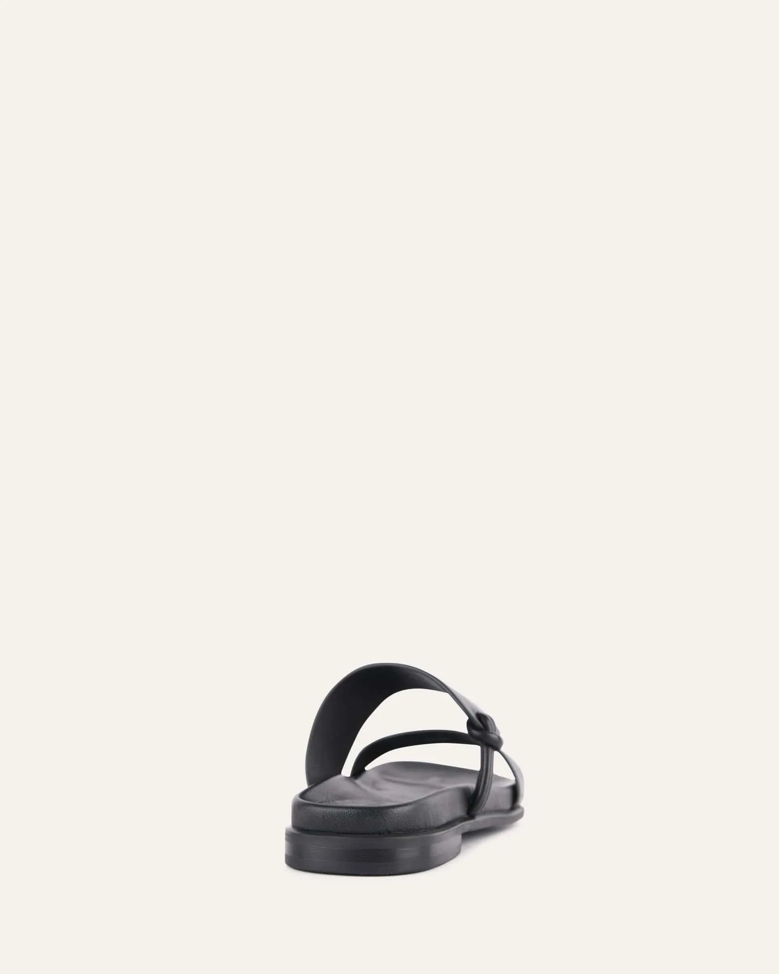 HAYES FLACHER SANDALEN AUS SCHWARZEM LEDER
