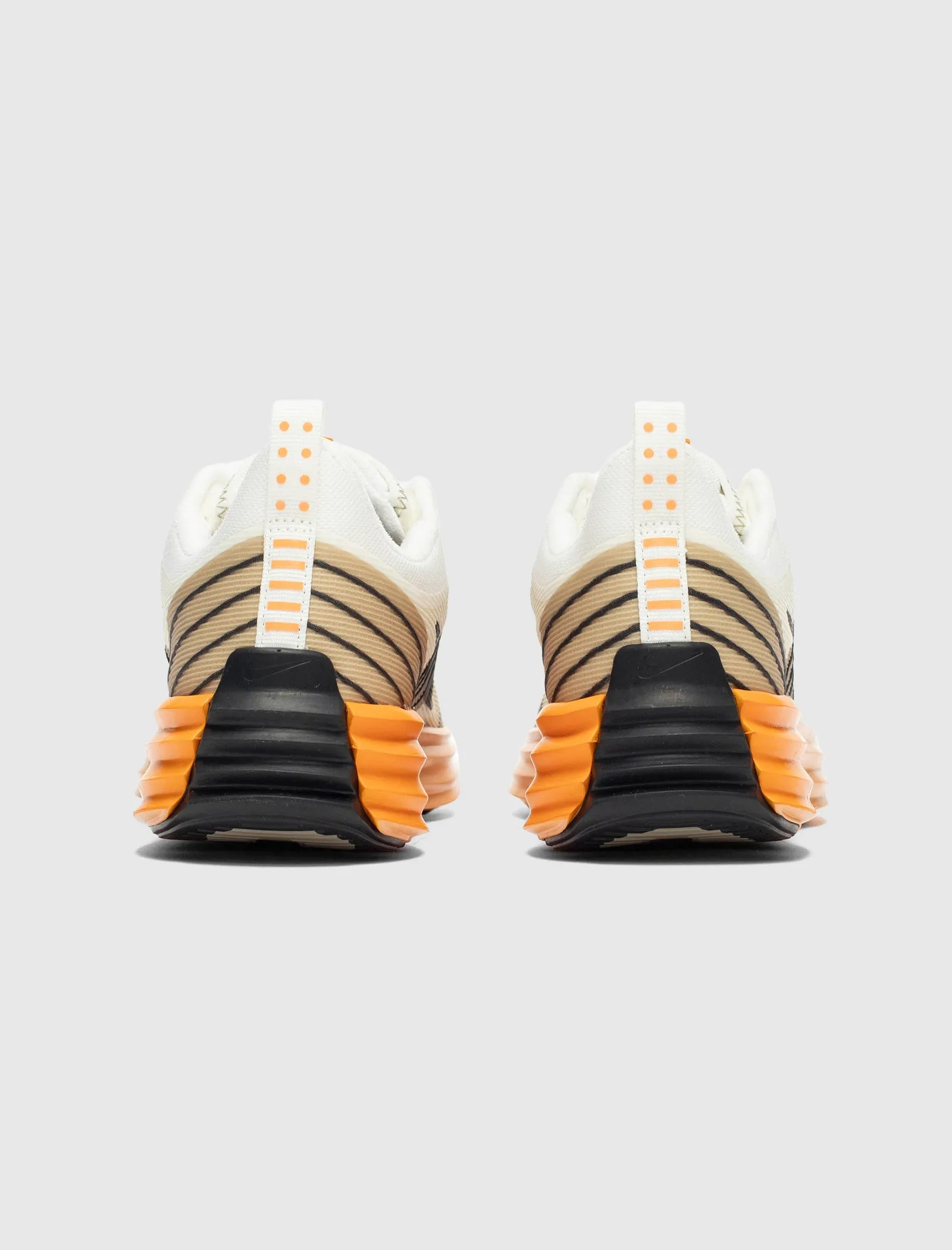 LUNAR ROAM 