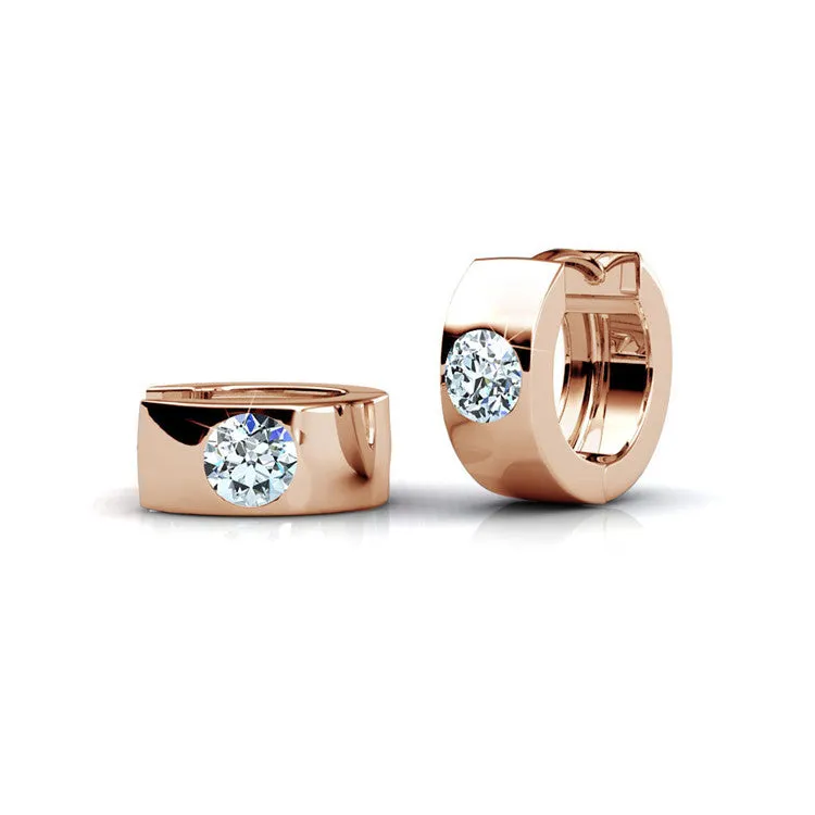 Luxe Swarovski Schmuck Alana 18k Weißgold beschichtete kleine Creolen mit Swarovski Kristallen — Endgültiger Verkauf