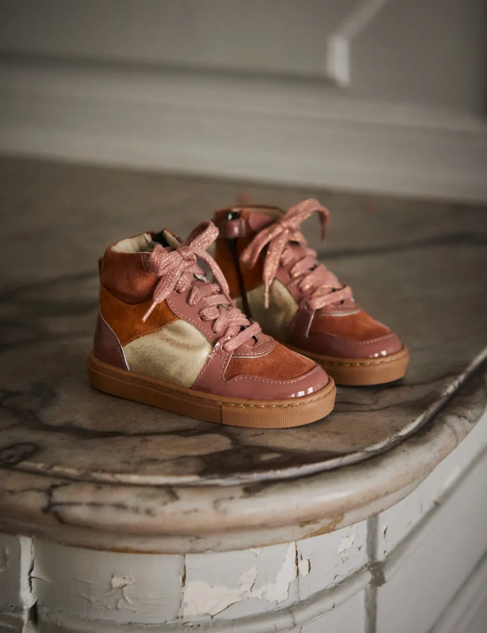 Berg-Sneaker-Schnürsenkel - Rosenton Lackleder