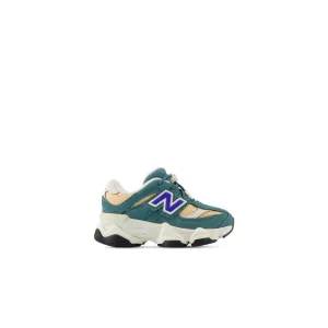 New Balance 9060 Kleinkinder & Babys Fichte/Violett/Beige IV9060VD