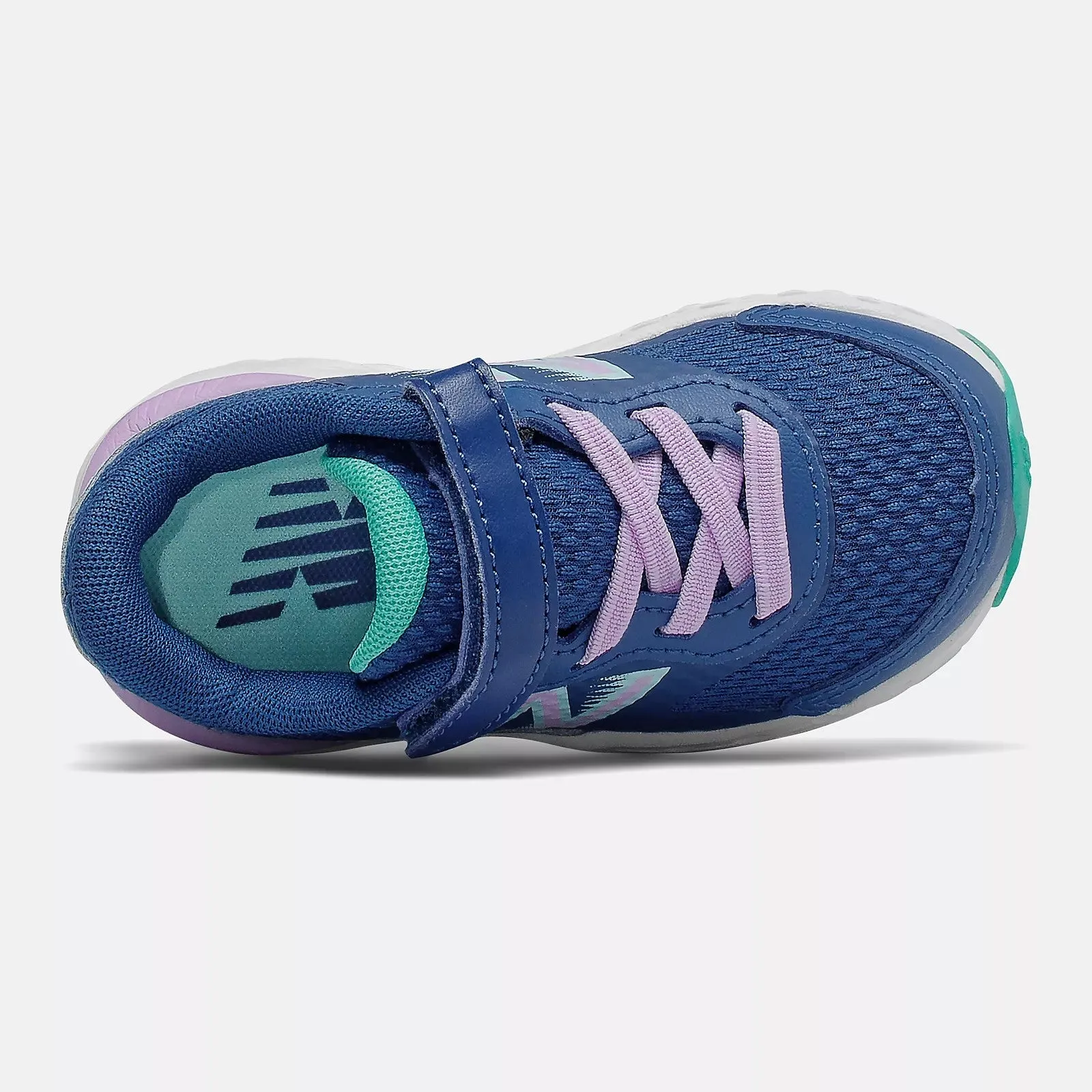 New Balance Captain Blau/Dunkelviolett 680v6 Kinderturnschuh
