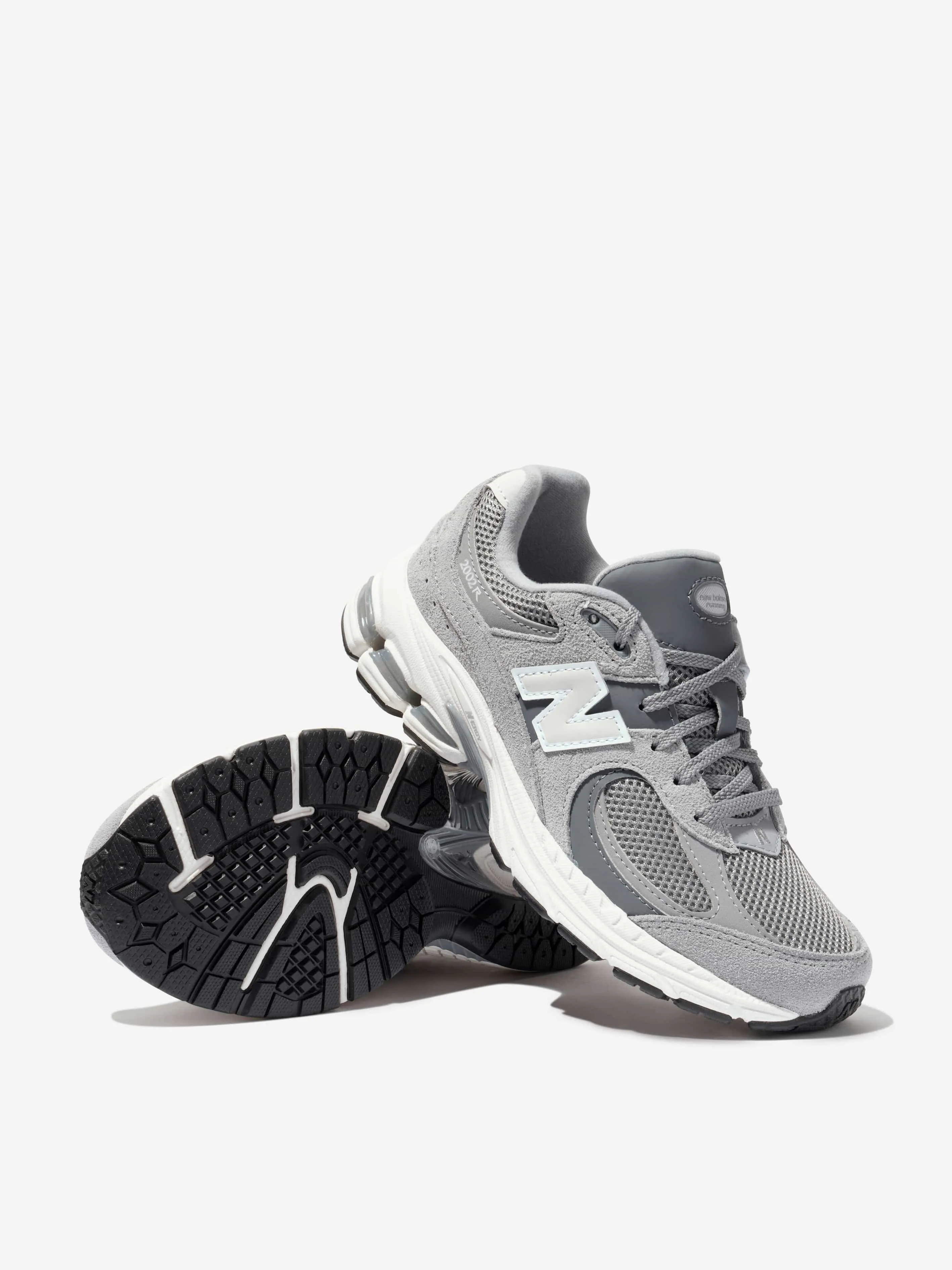 New Balance Kids 2002 Schnürer mit Logo in Grau