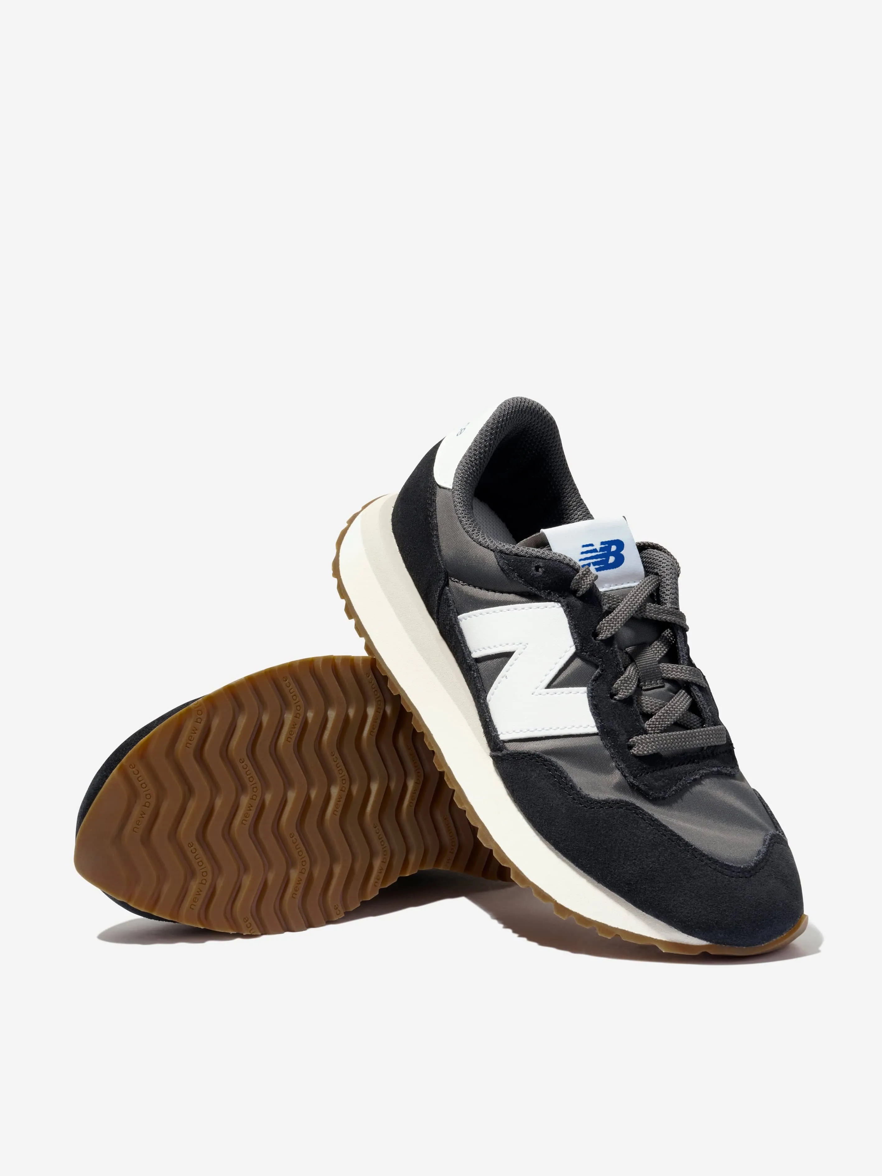 New Balance Kids 237 Schnürschuhe mit Logo in Schwarz