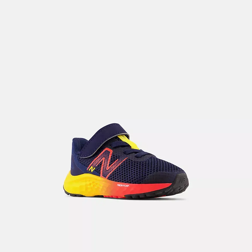 New Balance Team Navy Arishi v4 Kinderturnschuh