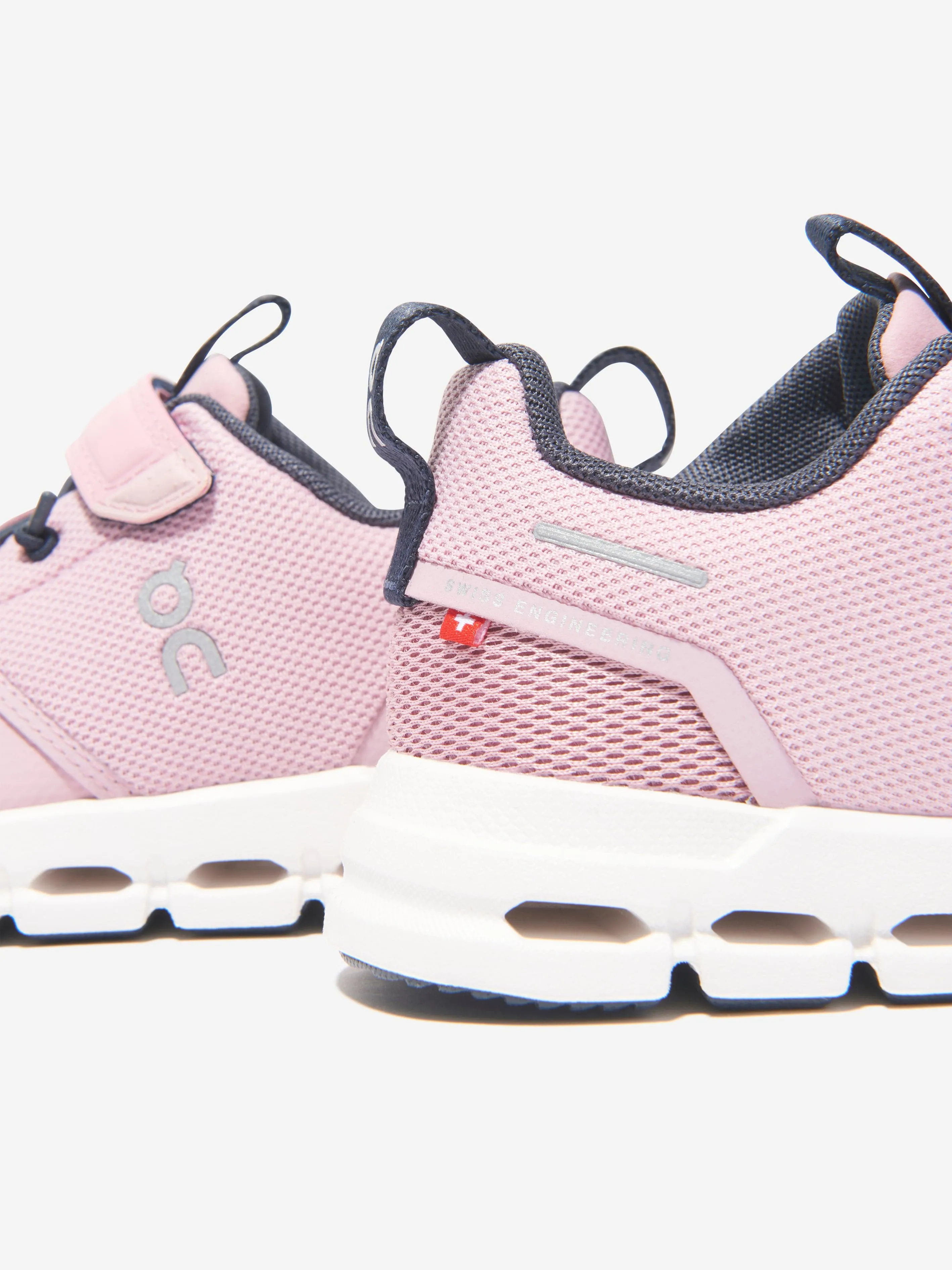 On Running Kids Cloud Play Turnschuhe in Rosa