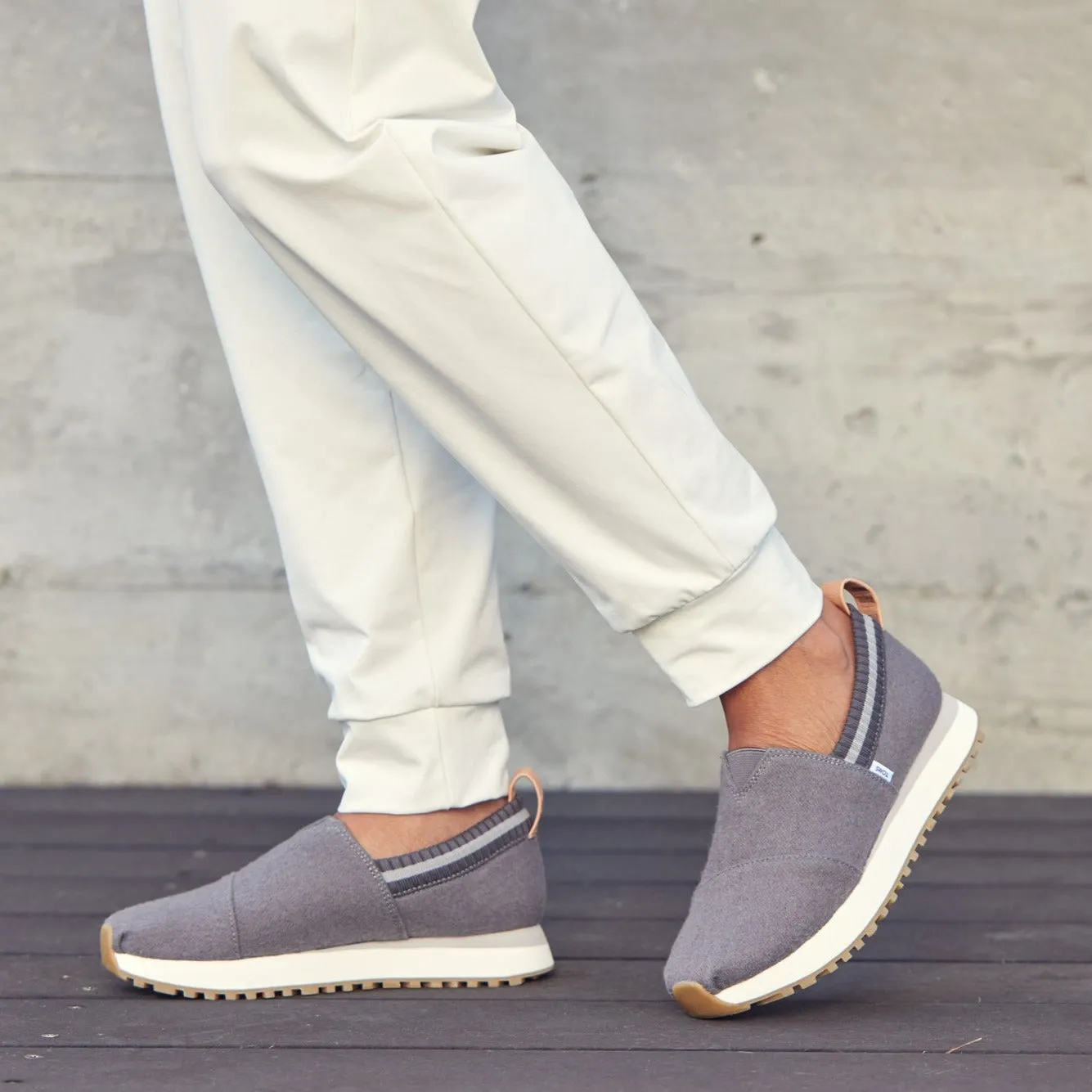 Resident 2.0 Grauer Filz-Sneaker