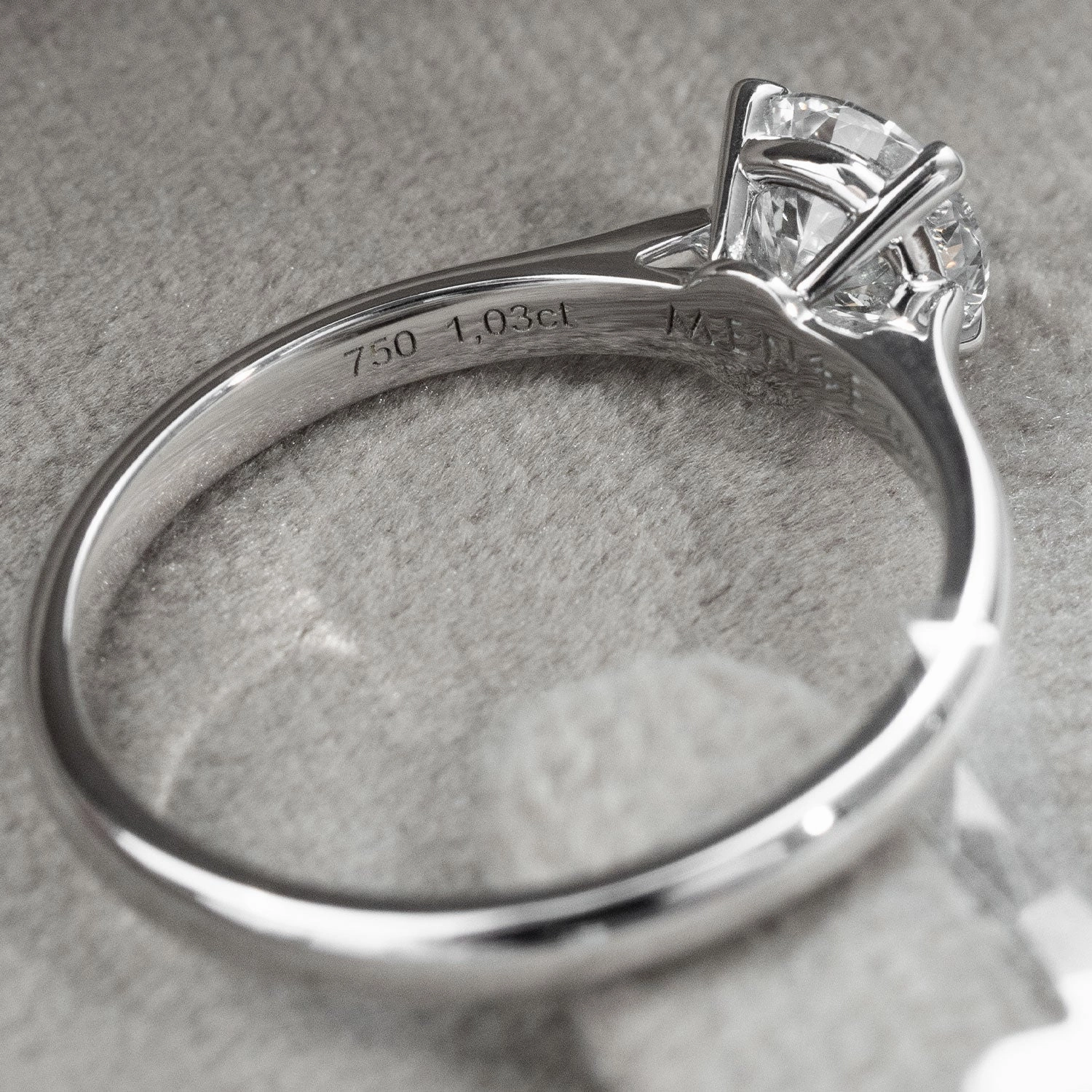 Ring solitaire 750 white gold 1 brilliant 1.03ct. E/VS1