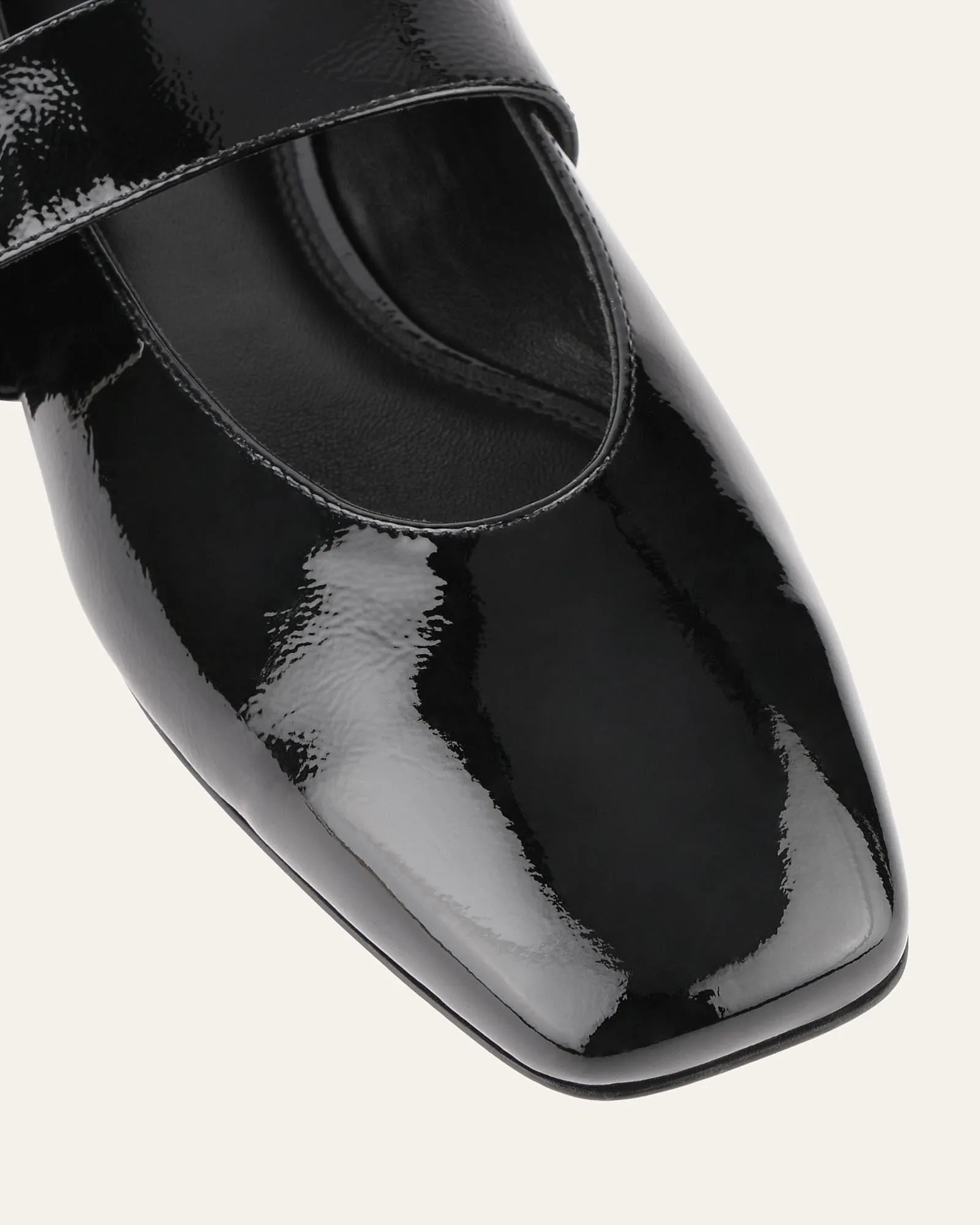 SARAH CASUAL FLATS SCHWARZ KREMPELNDES GLANZLEDER