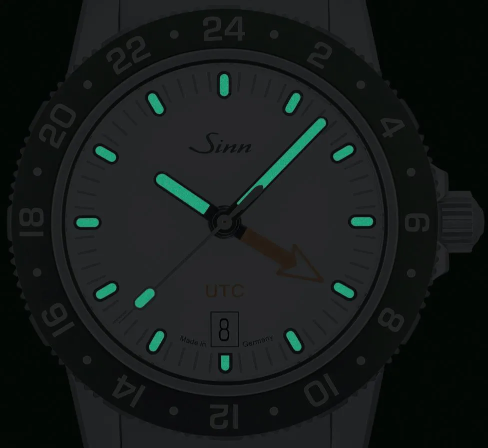 Sinn Uhren Sinn 105 St Sa W UTC Silikon Armbanduhr