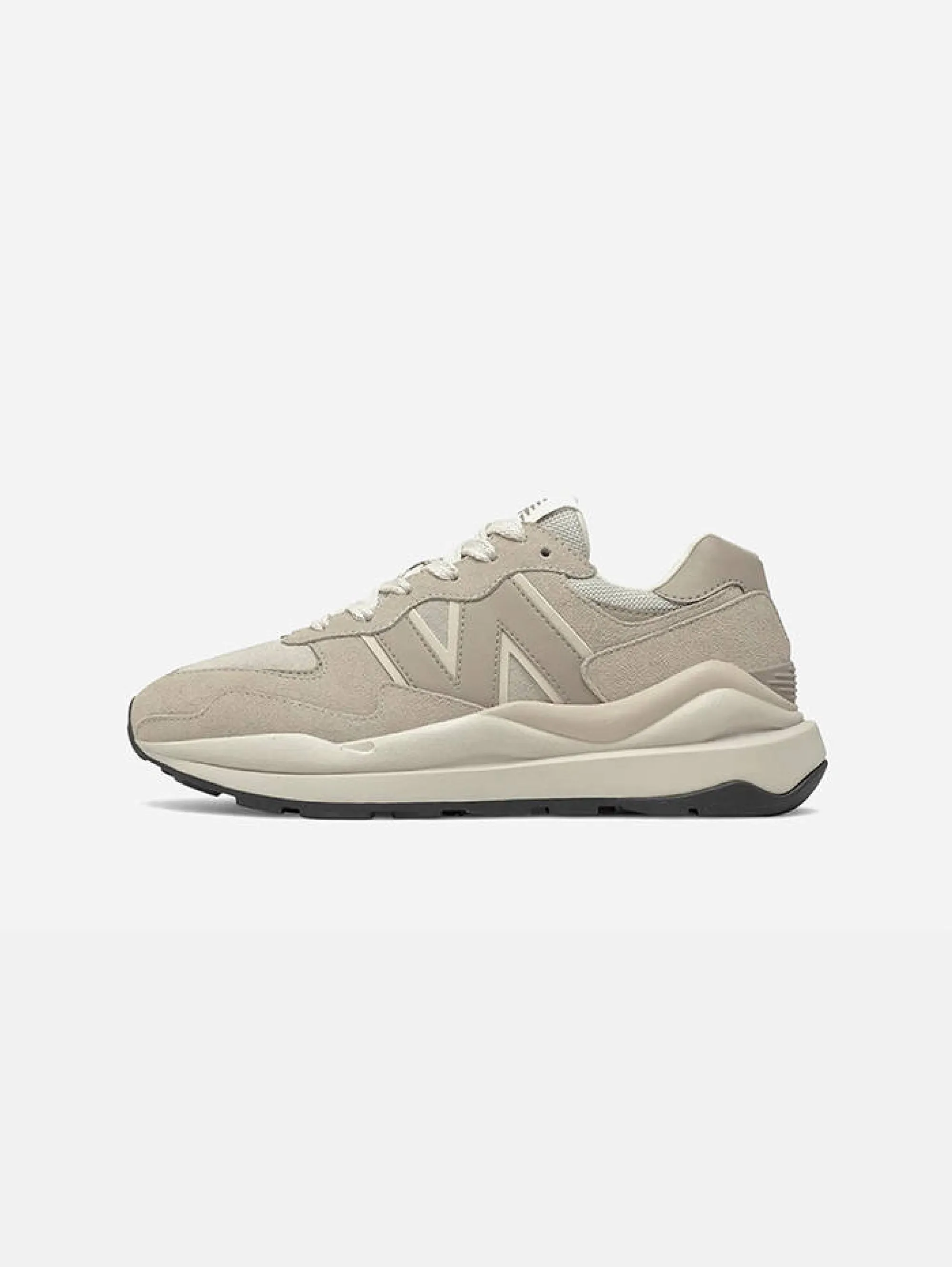 Sneakers in Wildleder Beige