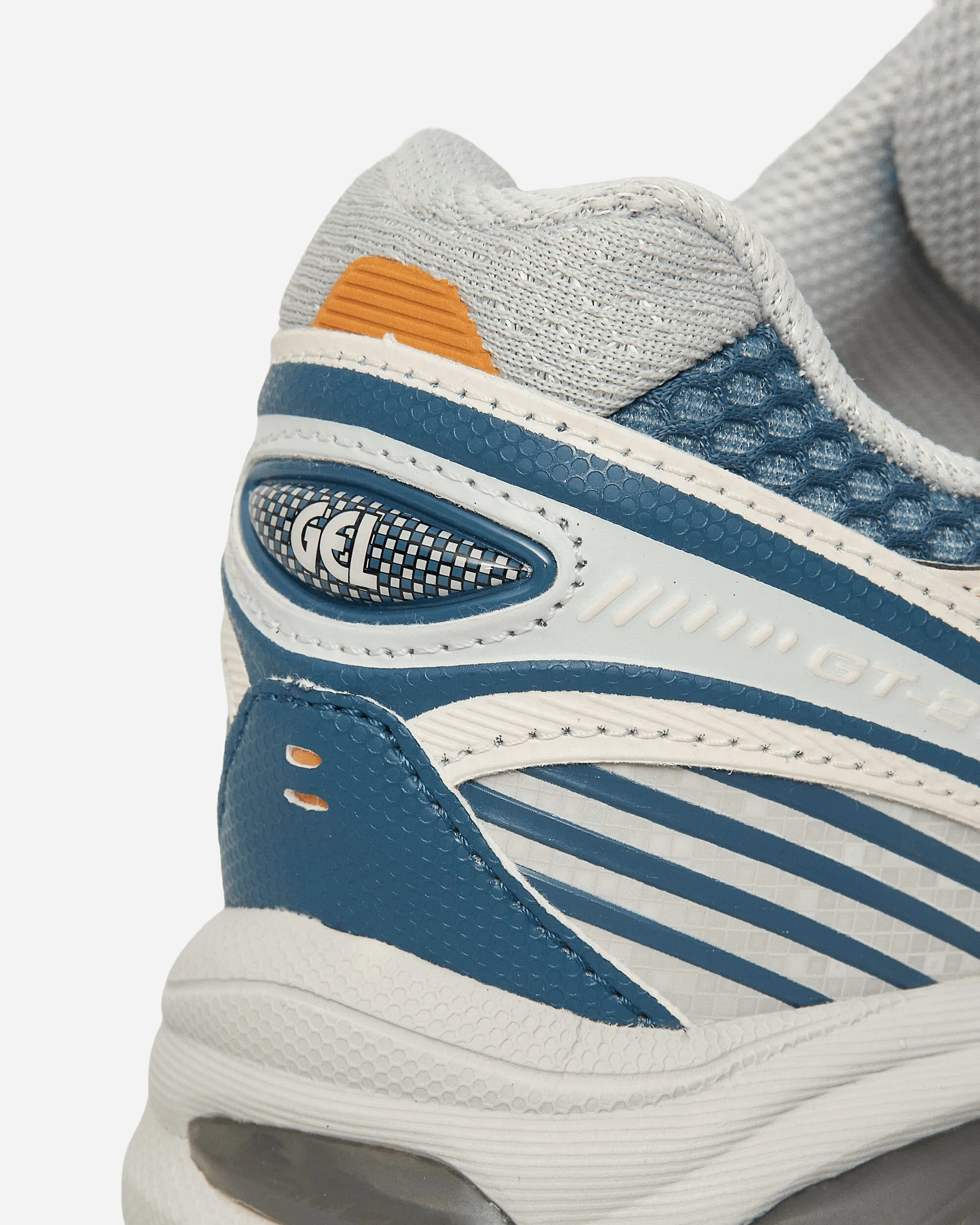 UB8-S GT-2160 Sneakers Azur / Reines Gold