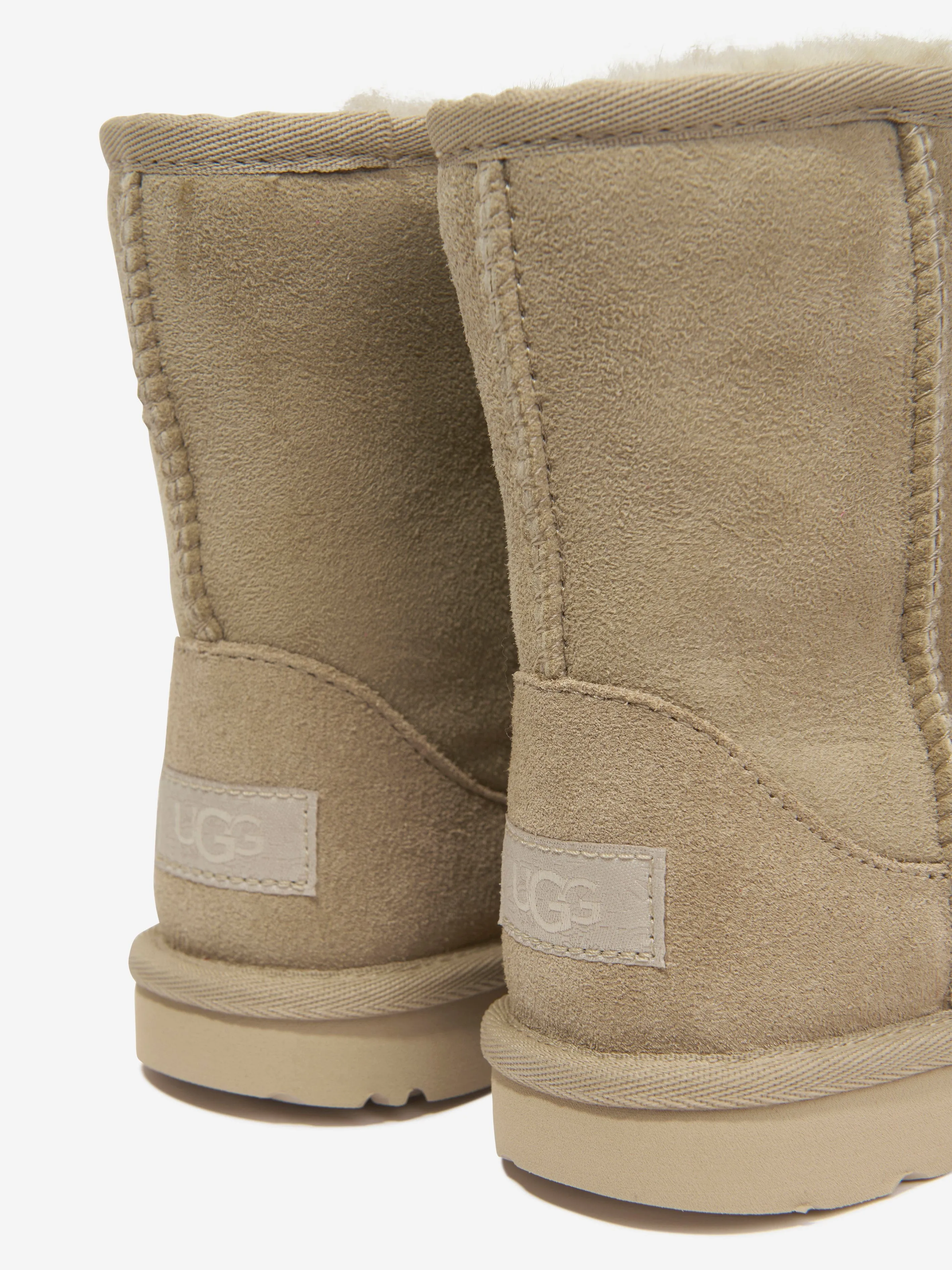 UGG Kids Classic II Stiefel in Beige